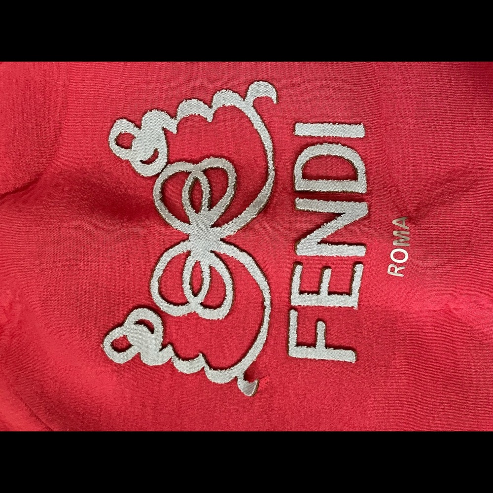 *not for sale* 100% Authentic Fendi NWOT girls dress 12m - Picture 9 of 12